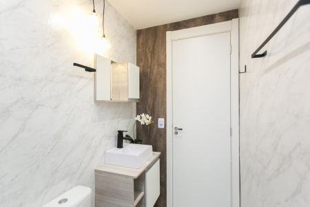 Apartamento para alugar com 43m², 2 quartos e 1 vaga Apartamento para alugar com 43m², 2 quartos e 1 vagaBanheiro