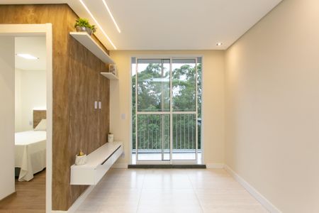 Sala  de apartamento para alugar com 2 quartos, 43m² em Cidade Líder, São Paulo