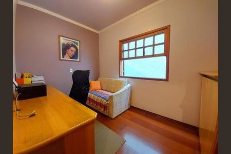 Casa à venda com 182m², 3 quartos e 2 vagas