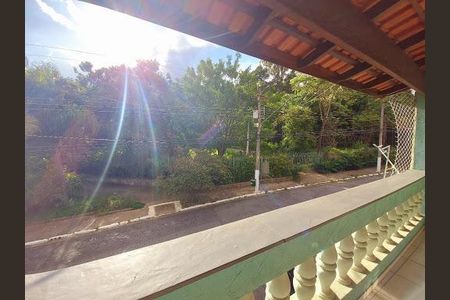 Casa à venda com 182m², 3 quartos e 2 vagas