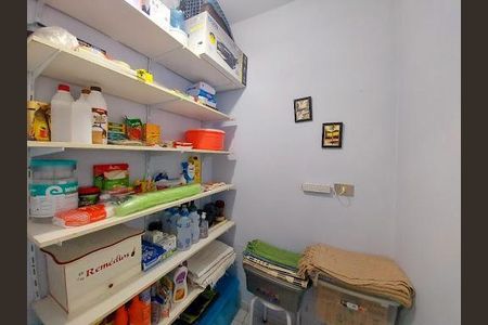 Casa à venda com 182m², 3 quartos e 2 vagas