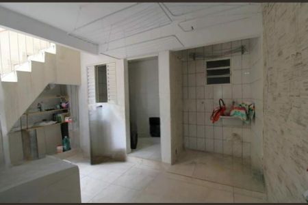 Casa à venda com 4 quartos, 200m² em Jardim Regis, São Paulo