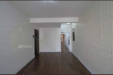 Casa à venda com 200m², 4 quartos e 2 vagas