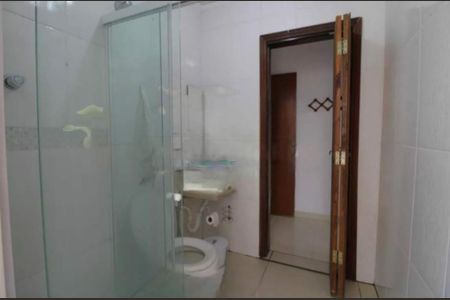 Casa à venda com 200m², 4 quartos e 2 vagas