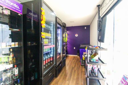 Apartamento à venda com 38m², 1 quarto e sem vagaMini Mercado