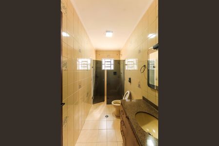 Casa para alugar com 240m², 4 quartos e 2 vagas Casa para alugar com 240m², 4 quartos e 2 vagasBanheiro da Suíte 3