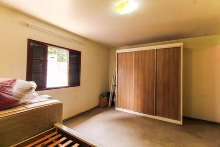 Casa para alugar com 240m², 4 quartos e 2 vagas Casa para alugar com 240m², 4 quartos e 2 vagasQuarto 3 - Suíte