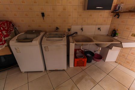 Casa para alugar com 240m², 4 quartos e 2 vagas Casa para alugar com 240m², 4 quartos e 2 vagasÁrea de Serviço