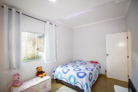 Casa para alugar com 200m², 2 quartos e 2 vagasQuarto Suíte