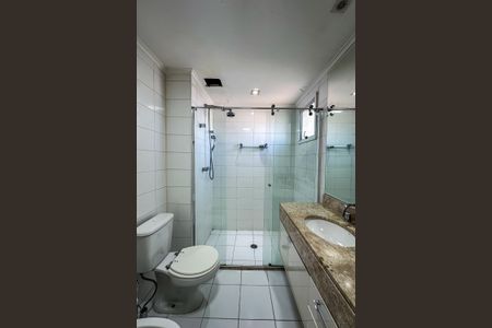 Apartamento para alugar com 210m², 4 quartos e 3 vagasBanheiro da Suíte 1