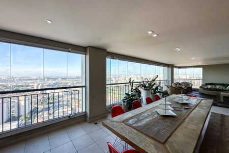 Apartamento para alugar com 210m², 4 quartos e 3 vagasVaranda gourmet