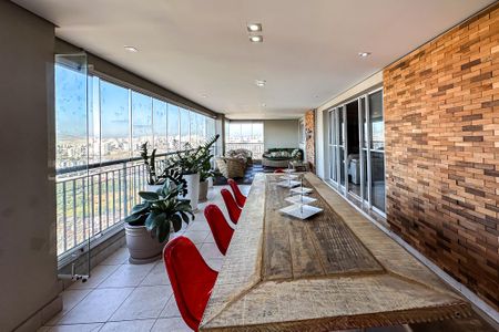 Apartamento para alugar com 210m², 4 quartos e 3 vagasVaranda gourmet