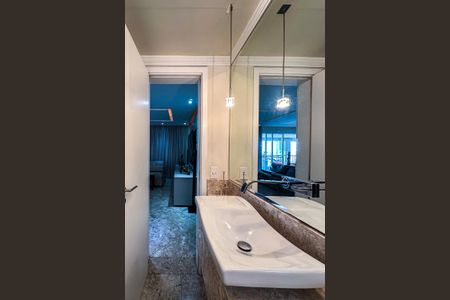 Apartamento para alugar com 210m², 4 quartos e 3 vagasLavabo