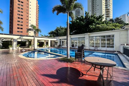 Apartamento para alugar com 210m², 4 quartos e 3 vagasPiscina