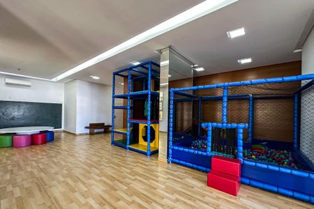 Apartamento para alugar com 210m², 4 quartos e 3 vagasBrinquedoteca