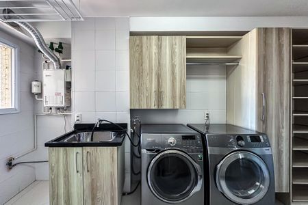 Apartamento para alugar com 210m², 4 quartos e 3 vagasÁrea de Serviço