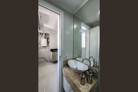 Apartamento para alugar com 210m², 4 quartos e 3 vagasBanheiro de serviço