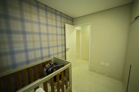 Apartamento à venda com 96m², 3 quartos e 2 vagasQuarto 2 