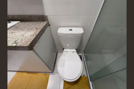 Apartamento à venda com 118m², 4 quartos e 2 vagasSuíte 1 - Banheiro