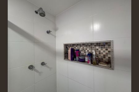 Apartamento à venda com 118m², 4 quartos e 2 vagasSuíte 1 - Banheiro