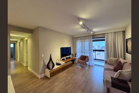 Sala de apartamento à venda com 4 quartos, 118m² em Recreio dos Bandeirantes, Rio de Janeiro