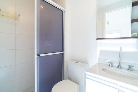 Apartamento à venda com 53m², 2 quartos e 2 vagas Apartamento à venda com 53m², 2 quartos e 2 vagasBanheiro da Suíte