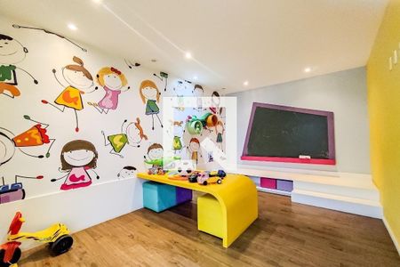 Apartamento à venda com 53m², 2 quartos e 2 vagas Apartamento à venda com 53m², 2 quartos e 2 vagasBrinquedoteca