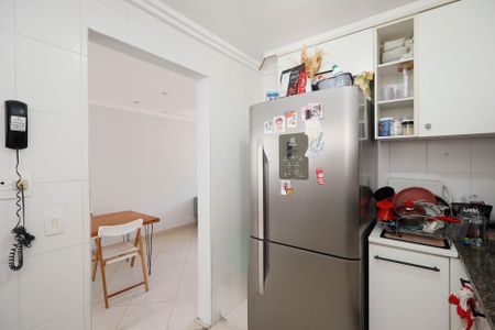 Casa de condomínio para alugar com 110m², 3 quartos e 3 vagasCozinha - Armários