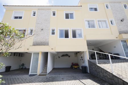 Casa de condomínio para alugar com 110m², 3 quartos e 3 vagasFachada