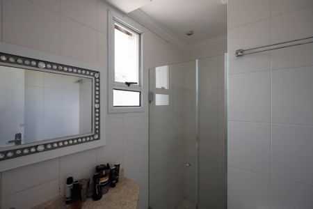 Casa de condomínio para alugar com 110m², 3 quartos e 3 vagasBanheiro da Suíte