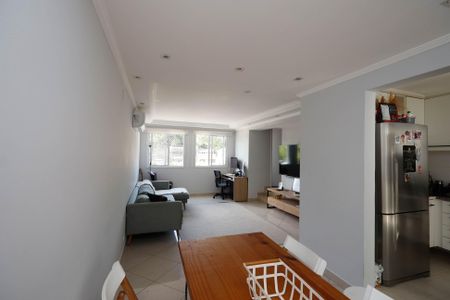 Sala  de casa de condomínio para alugar com 3 quartos, 110m² em Vila Santos, São Paulo