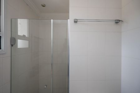 Casa de condomínio para alugar com 110m², 3 quartos e 3 vagasBanheiro da Suíte