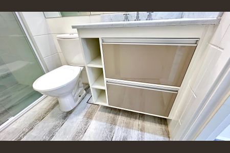 Apartamento para alugar com 66m², 2 quartos e 1 vagaBanheiro da Suíte