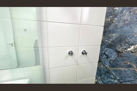 Apartamento para alugar com 66m², 2 quartos e 1 vagaBanheiro 1