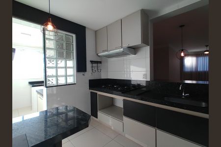 Cozinha de apartamento para alugar com 3 quartos, 90m² em Tabajaras, Uberlândia