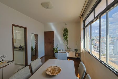 Apartamento à venda com 3 quartos, 70m² em Alto Barroca, Belo Horizonte