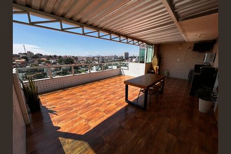 Apartamento à venda com 134m², 3 quartos e 2 vagasVaranda