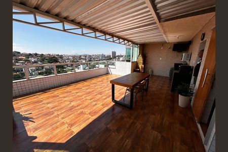 Apartamento à venda com 134m², 3 quartos e 2 vagasVaranda
