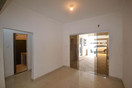 Casa para alugar com 2 quartos, 90m² em Silvânia, Nova Iguaçu