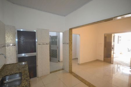 Casa para alugar com 90m², 2 quartos e 1 vaga