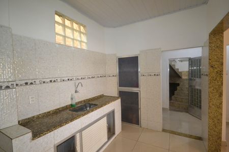 Casa para alugar com 90m², 2 quartos e 1 vaga