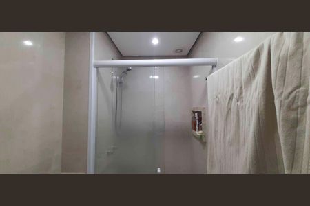 Apartamento à venda com 77m², 3 quartos e 2 vagasBanheiro Social