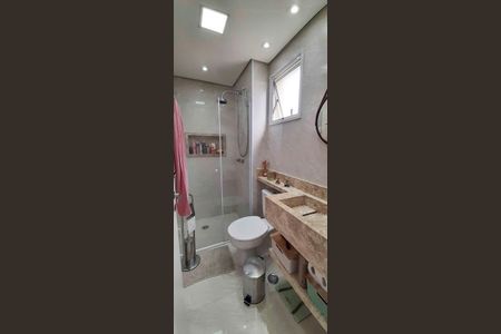 Apartamento à venda com 77m², 3 quartos e 2 vagasBanheiro da Suíte