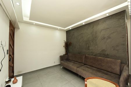 Apartamento para alugar com 47m², 2 quartos e 1 vagaSala