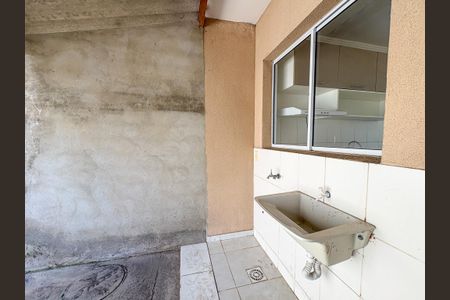 Casa de condomínio para alugar com 50m², 2 quartos e 2 vagas Casa de condomínio para alugar com 50m², 2 quartos e 2 vagasÁrea de Serviço