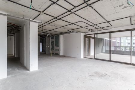 Apartamento à venda com 204m², 3 quartos e 3 vagas Apartamento à venda com 204m², 3 quartos e 3 vagasSala/Cozinha