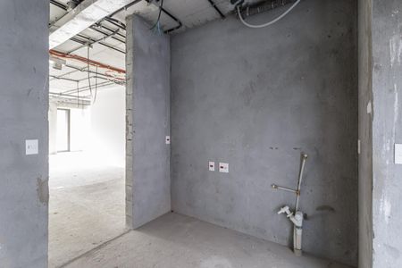 Apartamento à venda com 204m², 3 quartos e 3 vagas Apartamento à venda com 204m², 3 quartos e 3 vagasÁrea de Serviço