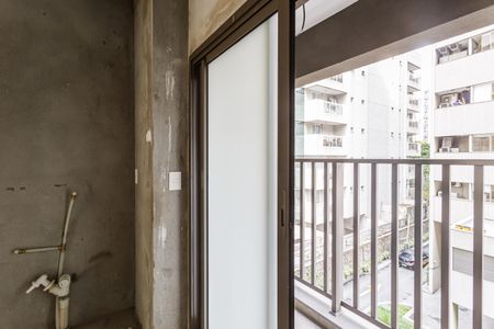 Apartamento à venda com 204m², 3 quartos e 3 vagas Apartamento à venda com 204m², 3 quartos e 3 vagasÁrea de Serviço