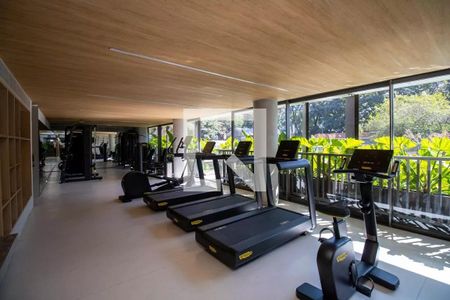 Apartamento à venda com 204m², 3 quartos e 3 vagas Apartamento à venda com 204m², 3 quartos e 3 vagasÁrea comum - Academia