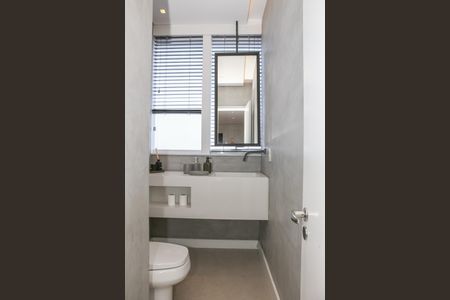 Apartamento à venda com 197m², 3 quartos e 3 vagasLavabo